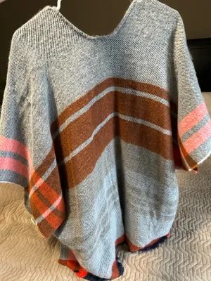 Universal Threads Cozy Kimono Sweater thumbnail 2