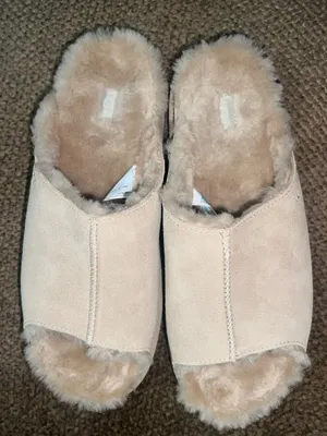 UGG Greenport Sand Slide Women’s size 11 slippers shoes Lounge thumbnail 3