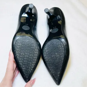 MICHAEL MICHAEL KORS MK Black Flex Mid Pointed-Toe Pumps thumbnail 8