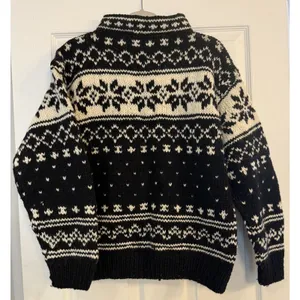 VTG 100% Wool Sweater XS Nepal 1/4 Zip Snowflakes Thick Fisherman Cozycore Cabin thumbnail 2
