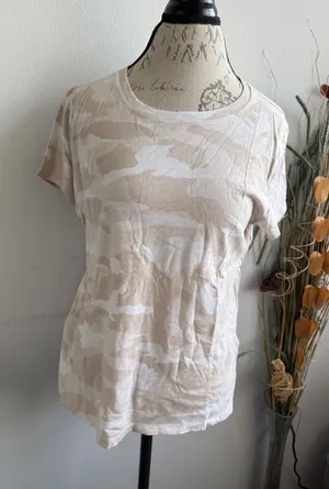 Athleta Womens Tan White‎ Camo Short Sleeve Crewneck T-Shirt XL Relaxed Fit thumbnail 1