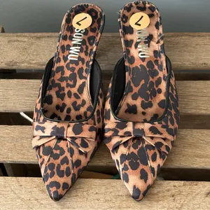 Jason Wu Leopard Print Pointed Toe Slingback Bow‎ Kitten Heels Sz 7 A39 thumbnail 5