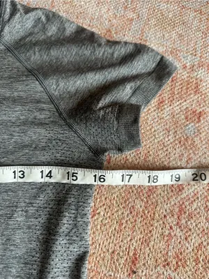 Lululemon Swiftly Tech Short Sleeve 2.0 Slate White gray W3DFNS size 6 thumbnail 5