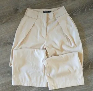 Pretty Little Thing beige Wide Leg Beige pants thumbnail 1