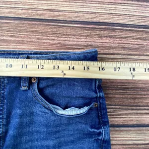 Old Navy Womens Shorts Sz 10 High Rise Cuffed OG Straight Secret Smooth Pockets thumbnail 8