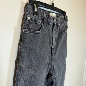 Madewell The Perfect Vintage Straight Jeans Womens 26 Gray Crinkle Wash thumbnail 2
