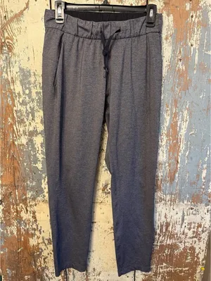 Lululemon On the Fly Pants Women's size 4, Heathered Black thumbnail 2
