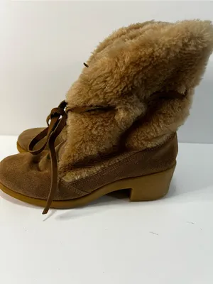 Snowland Vintage 70’s Tan Suede Faux Fur Snow Bunny Eskimo Moccasin Booties thumbnail 4