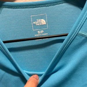 The North Face Women's Aqua Long Sleeve Top thumbnail 3