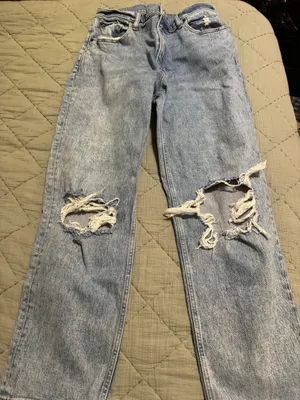 Abercrombie and Fitch Ultra High Rise 90s Straight Jean Size 10 thumbnail 2