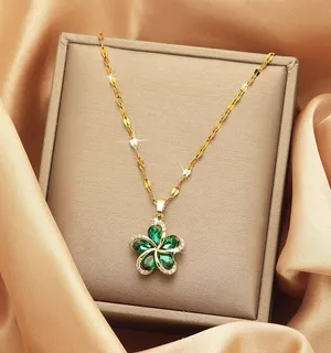 Green Flower Pendant Necklace for Women thumbnail 3
