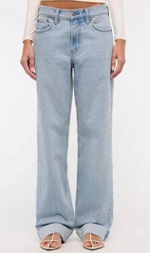 Abercrombie Low Rise Jeans thumbnail 2