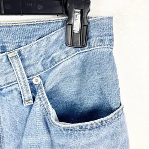 LEVI’S ‘94 Baggy 100% Cotton Light Wash Ripped High Rise Jeans, Size 30 thumbnail 6