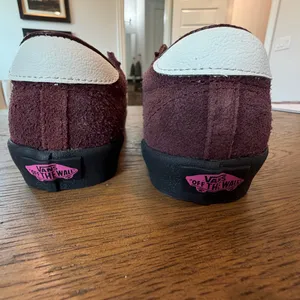 Vans Off The Wall Burgundy Suede Sneakers Pink Stripe Women’s 5 / Men’s thumbnail 6