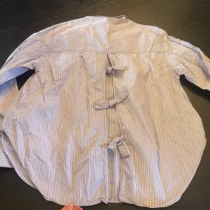 Free People Blue White Tie It In A Bow Oversized Cotton Button Down Shirt L thumbnail 6