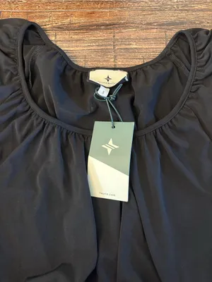 Tuckernuck Kendall Dress Women Small Black NEW Belted Bishop Sleeve Midi thumbnail 4