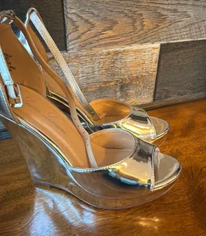Lauren Lorraine Silver Metallic Peep-Toe Wedge Sandals Size 6 thumbnail 1