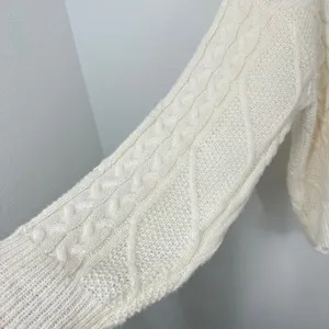Le Lis Collection Cozy Soft Cream Cable Knit Sweater Medium Pullover‎ thumbnail 5