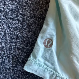 Lululemon size 8 Mint Green Skirt with shorts grey white striped Waistband thumbnail 5
