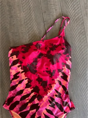 Aerie One Shoulder One Piece Swimsuit in Neon Peach & Pink Women’s Small thumbnail 4