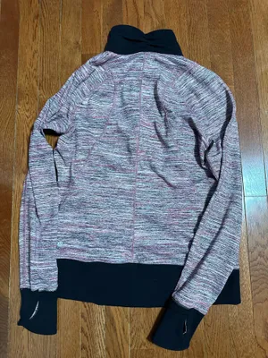 Lululemon Long Sleeve Top thumbnail 2