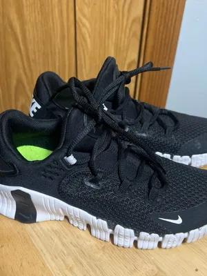 Nike women Black and White Breathable Sneakers thumbnail 4