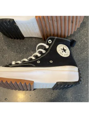 CONVERSE Run Star Hike High Top Sneakers Unisex 7 Black White Platform thumbnail 6