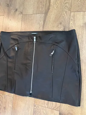 Wild Fable Brown Faux Leather Zip Mini Skirt thumbnail 2