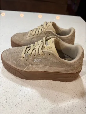 PUMA Platform Sneakers – Women’s Size 7.5 thumbnail 3