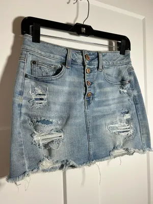 Size 4 American Eagle jean skirt with rips thumbnail 2