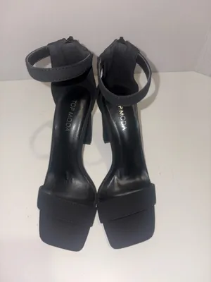 black Top Moda block heel strappy sandals feature an ankle strap with a zipper closure and an open square-toe design thumbnail 4