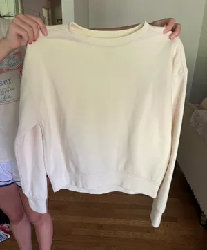 Universal Thread Pullover thumbnail 1