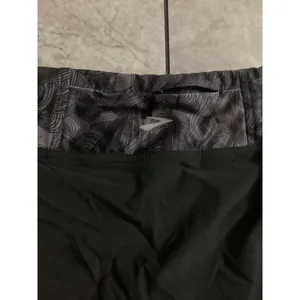 Brooks Equilibrium Women Black Running Skort Size S Patterned Waistband 220352 thumbnail 8