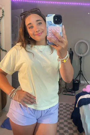 Lululemon Shorts Hotty Hot thumbnail 1