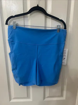 Lululemon Fast and Free High-Rise Short 6" with Pockets thumbnail 3
