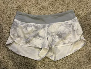 Lululemon speed ups size 6 thumbnail 1