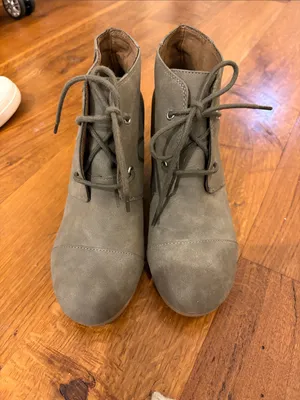 Toms Colette Dark Taupe Lace-Up Ankle Wedge Booties Size 6 thumbnail 2