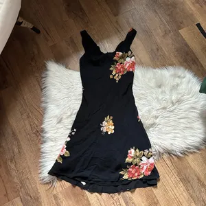 REFORMATION Emmeline Black Floral Mini Dress thumbnail 2