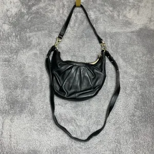 Vince‎ Camuto Crossbody Bag Womens Small Black Leather Pleated Crescent Hobo thumbnail 6