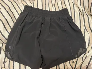 Lululemon Shorts Low-Rise Hotty Hot 4" 2 thumbnail 2