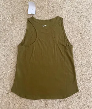 Nike NWT Women’s Swoosh Run Tank thumbnail 5