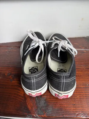 ✨Vans Authentic Sneakers Sz 6✨ thumbnail 2