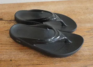 OOFOS OOriginal Black Recovery Sandals Womens 9 Mens 7 Comfort Flip Flops thumbnail 1