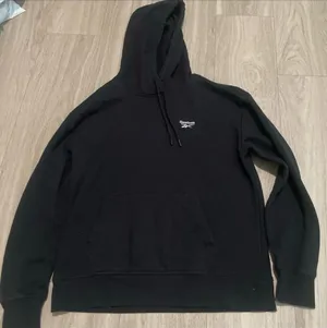 Reebok Black Women's Pullover Hoodie with Small Logo thumbnail 1