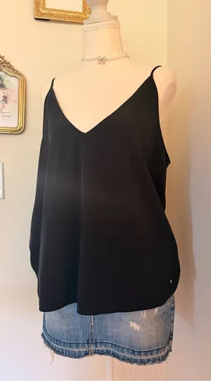 Abercrombie & Fitch Black Satin V-Neck Cami thumbnail 1