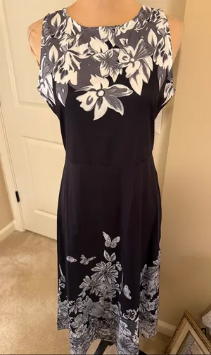 Classic Black & White Floral Sleeveless Dress thumbnail 1