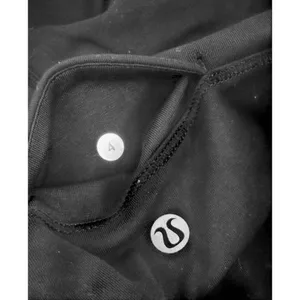Lululemon Black Leggings Size 4 Gently Used thumbnail 4
