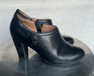 Clarks Black boots thumbnail 1