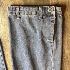 PrettyLittleThing Light Blue Relaxed Wide Leg Jeans with Bottom Detail thumbnail 4