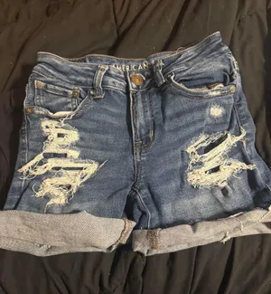 American Eagle Shorts size 0 thumbnail 1